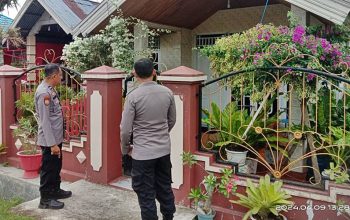 Cegah Kriminalitas Saat Idul fitri, Polsek Botupingge Kunjungi Rumah yang Ditinggal Pemilik untuk Mudik